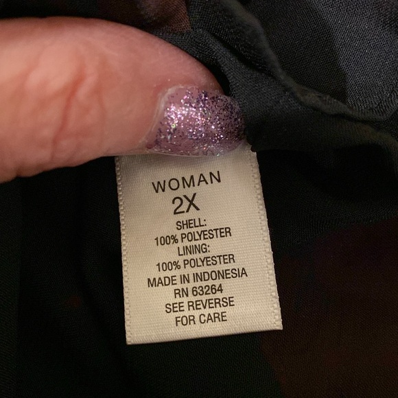 Roz & Ali Long Sleeve Ruffle Floral Blouse, 2X - Picture 4 of 10